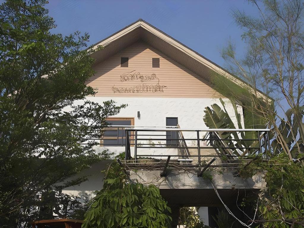 Chayada Garden House And Resort Hotel Nakhonratcsaszima Kültér fotó