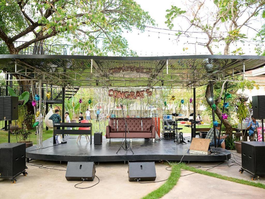 Chayada Garden House And Resort Hotel Nakhonratcsaszima Kültér fotó