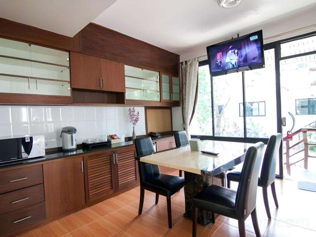 Chayada Garden House And Resort Hotel Nakhonratcsaszima Kültér fotó