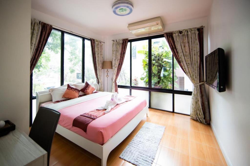 Chayada Garden House And Resort Hotel Nakhonratcsaszima Kültér fotó