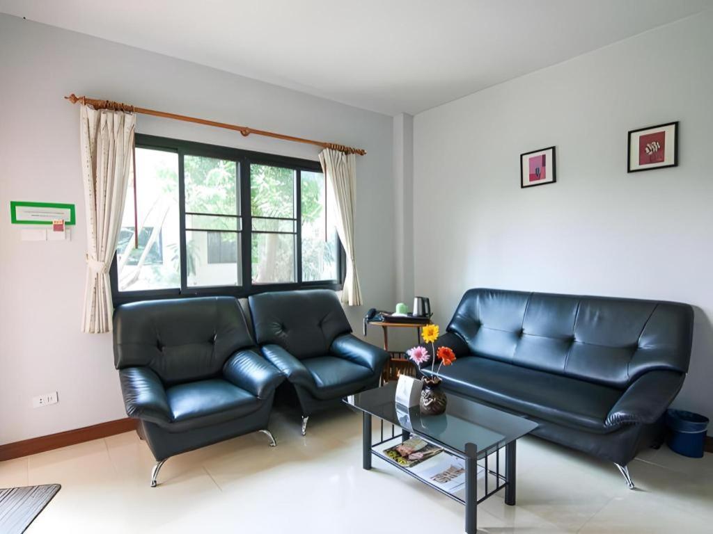 Chayada Garden House And Resort Hotel Nakhonratcsaszima Kültér fotó