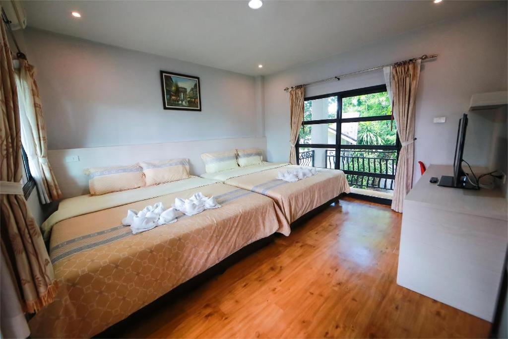 Chayada Garden House And Resort Hotel Nakhonratcsaszima Kültér fotó