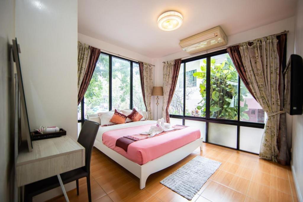 Chayada Garden House And Resort Nakhonratcsaszima Kültér fotó