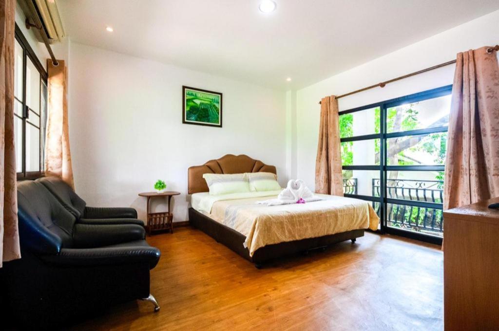 Chayada Garden House And Resort Nakhonratcsaszima Kültér fotó