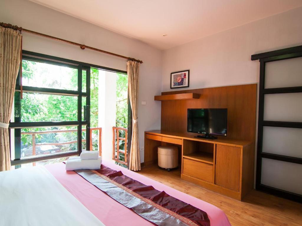 Chayada Garden House And Resort Hotel Nakhonratcsaszima Kültér fotó