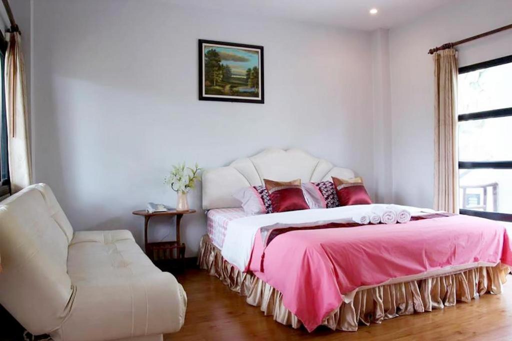 Chayada Garden House And Resort Nakhonratcsaszima Kültér fotó